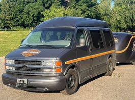CHEVROLET Starcraft 5.7 V8 Ausbau mit massiv Nussbaumholz