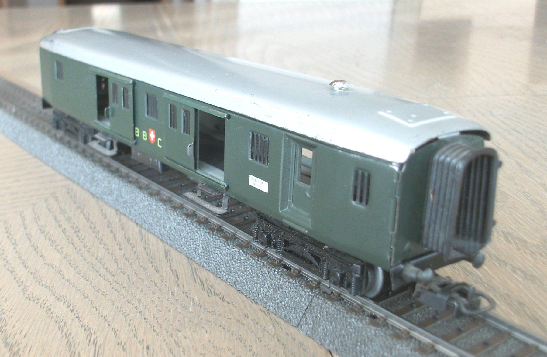 Märklin Modellini di ferrovie: grüner SBB-Gepäckwagen; OVP – Usato da St. Moritz venduto da Manu7500 2