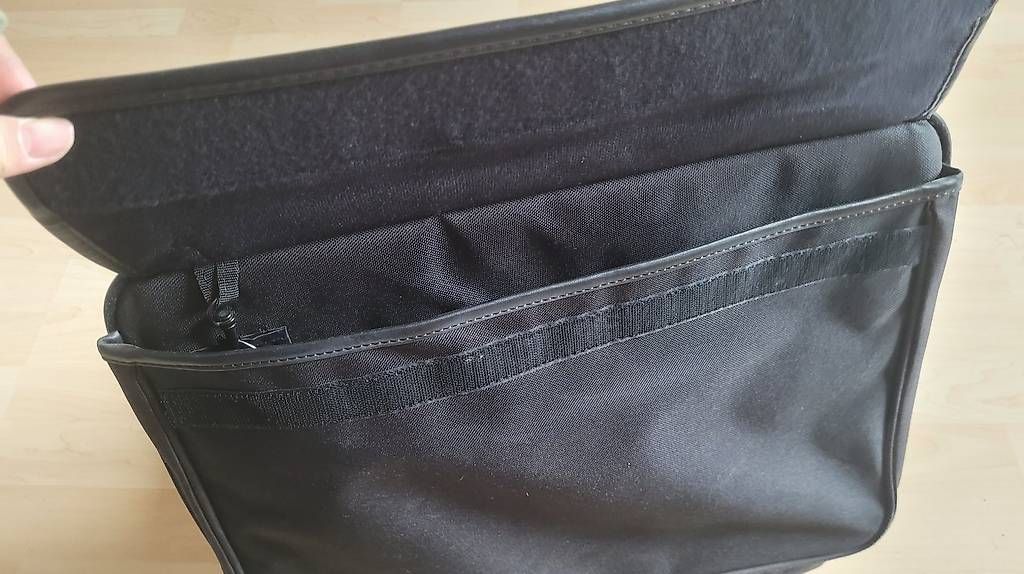 Dell Borse: Dell Business Laptoptasche – Nuovo (secondo la descrizione) da Liebefeld venduto da Dokuhime 3