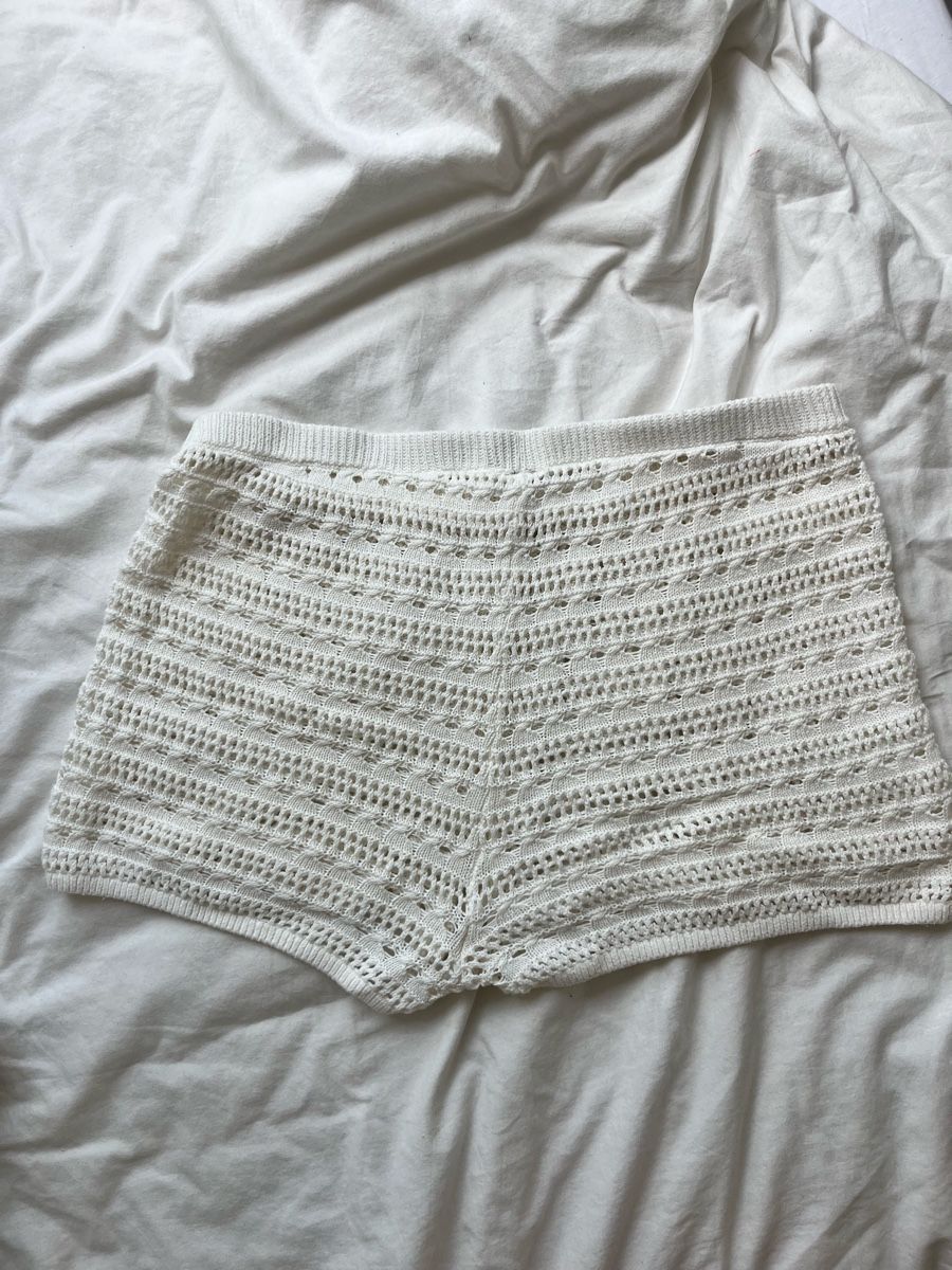 H&M Pantaloni: Short S d’été en maille pointelle – Usato da Lonay venduto da jes_8znz 1