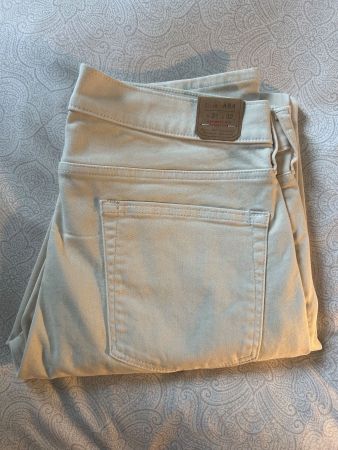New! Jamais porté! Pantalon beige coupe droite, T 31/32