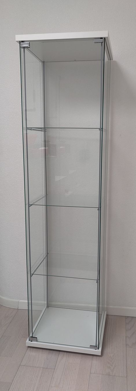 Ikea Vitrines: Vitrine Detolf IKEA – D'occasion à Bulle par nin_9ght