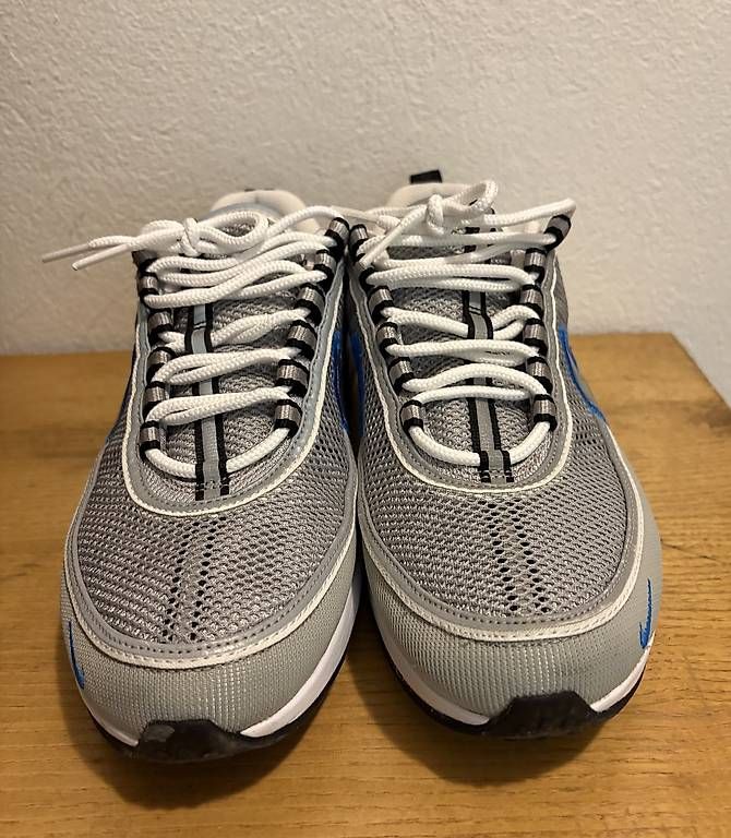 Herrenschuhe: Nike Sneaker, Grösse 41 – Gebraucht aus Spiez von mpires 2