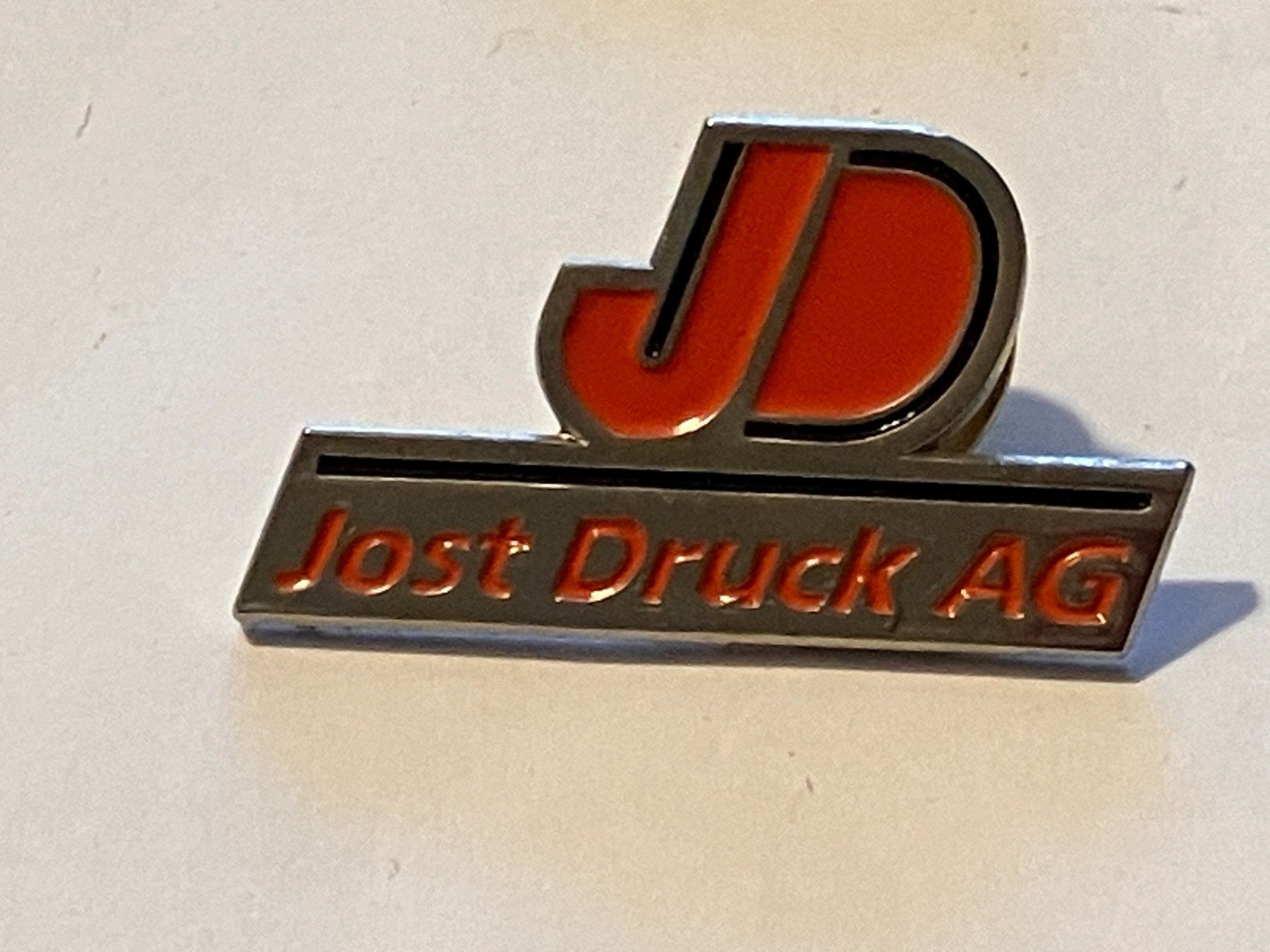 Placchette & Badge: 1 Pin Jost Druck – Usato da Basel venduto da djwwpp