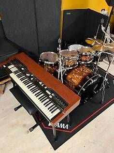Strumenti musicali: Hammond XKc3 – Usato da Rubigen venduto da Musikzubehoer 1