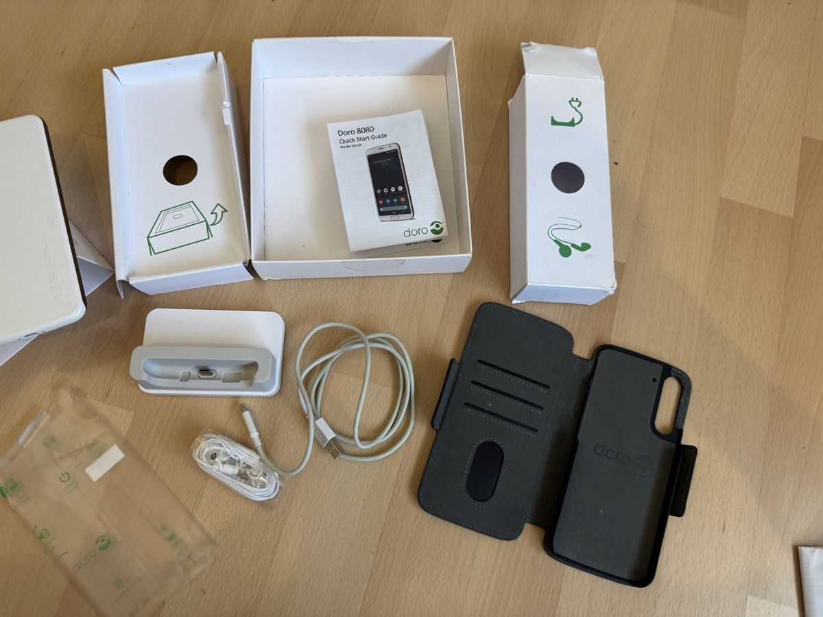 Doro Telefoni cellulari / Smartphones: Senior Handy Doro 8080 Wheite – Usato da Uznach venduto da enrico06 4