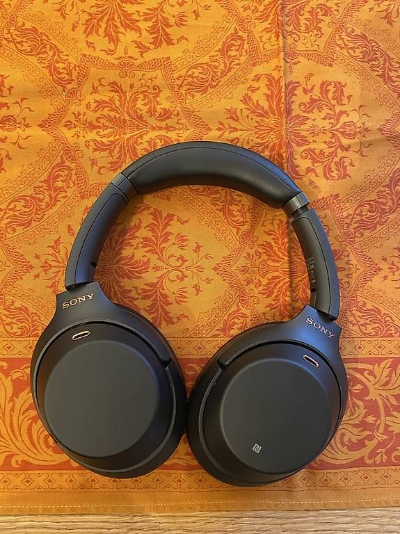 Cuffie: Kopfhörer Sony WH-1000XM4C – Usato da St. Gallen venduto da fra_pt5w