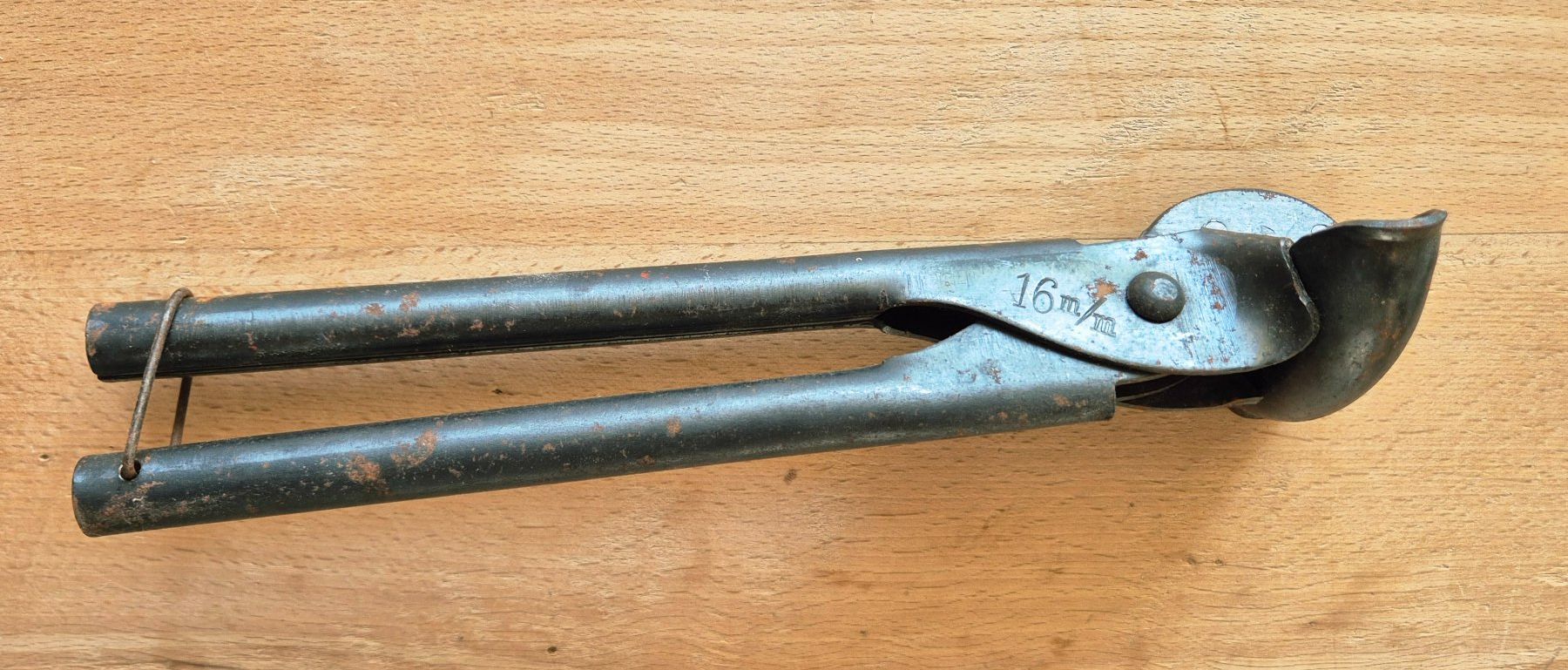 Alle Werkzeuge: Rohr-Biege-Zange – Gebraucht aus Steinhausen von joseph-sen