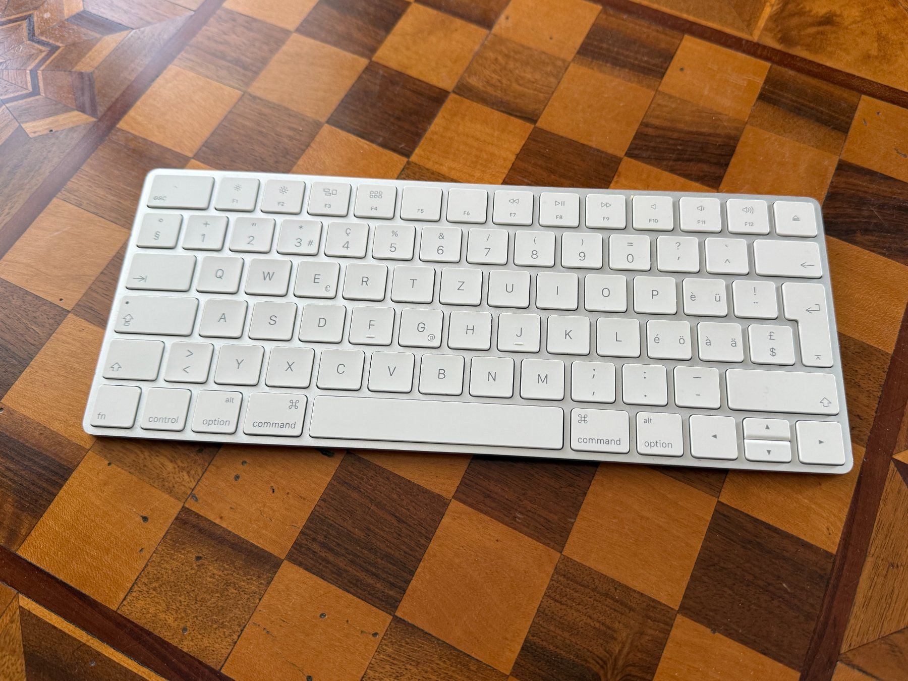 Apple Tastiere: Apple Magic Keyboard 2 – Usato da Hermetschwil-Staff venduto da b6mp
