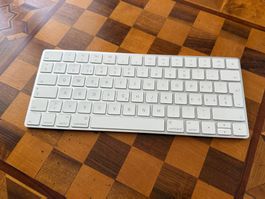 Apple Magic Keyboard 2