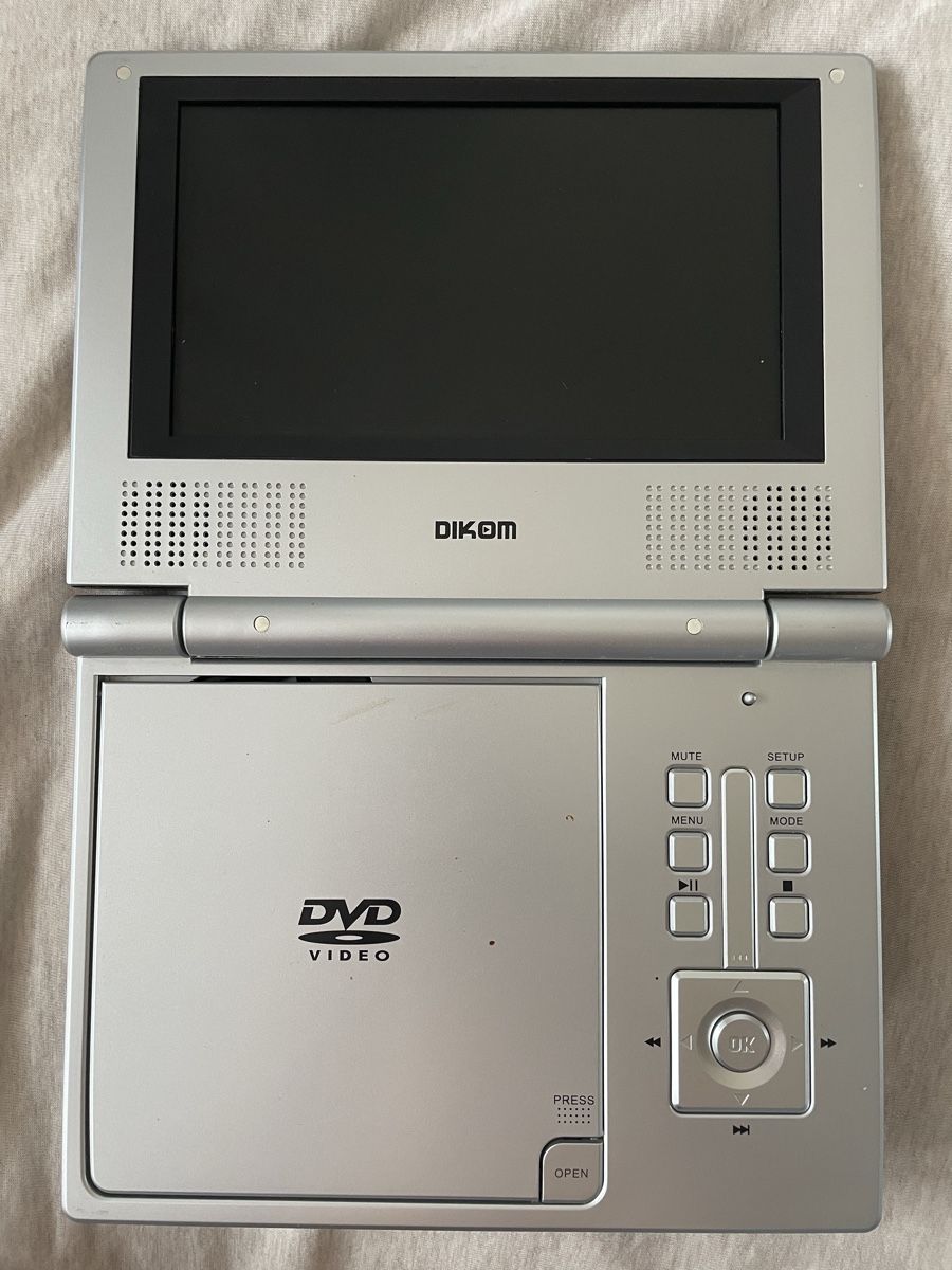 Televisori: Dikom portable DVD-LT070 7" LCD – Usato da Avenches venduto da Sissi_17 2