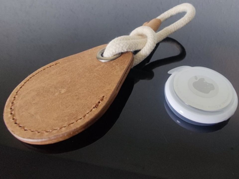 Set Apple AirTag NFC Tracker 1 Anhänger echt Leder braun (Neu und ...