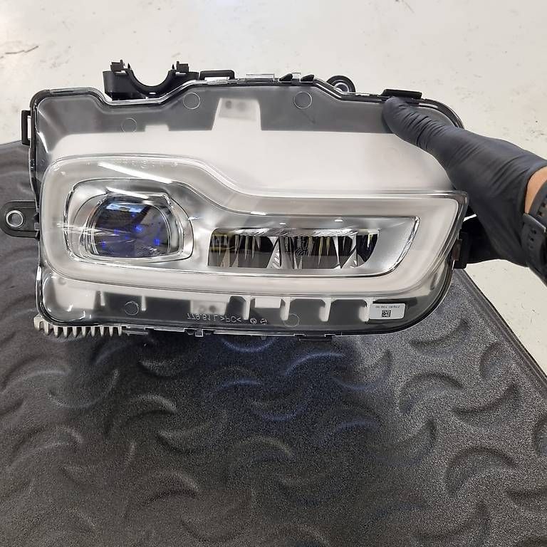 Fari: Scheinwerfer Rolls Royce Ghost I – Nuovo (secondo la descrizione) da Wetzikon ZH venduto da inf_vz8k