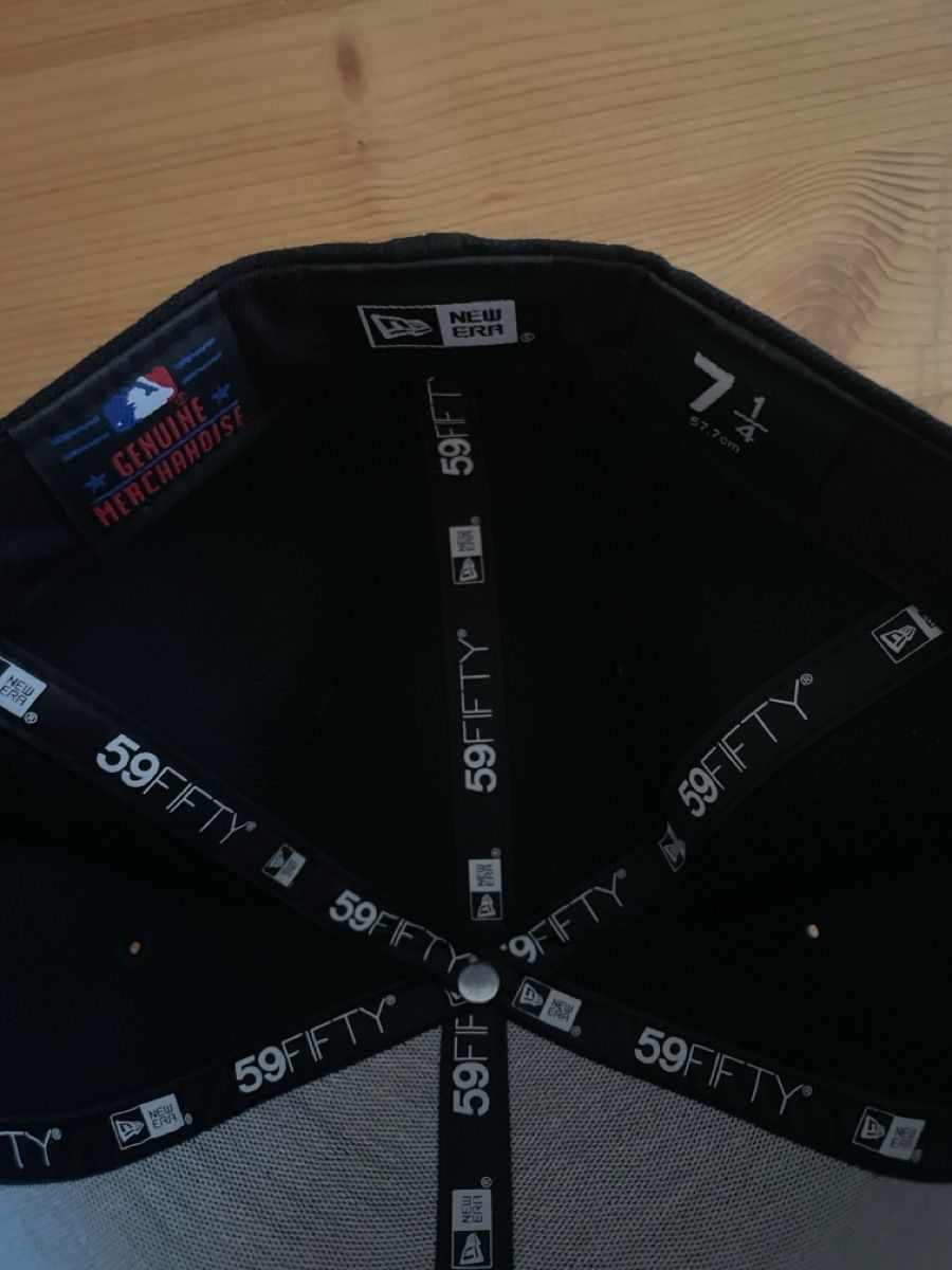 New Era Copricapi, berretti & cappellini: New Era Yankees 59FIFTY Cap schwarz rot – Usato da Spreitenbach venduto da Gloxinia 1