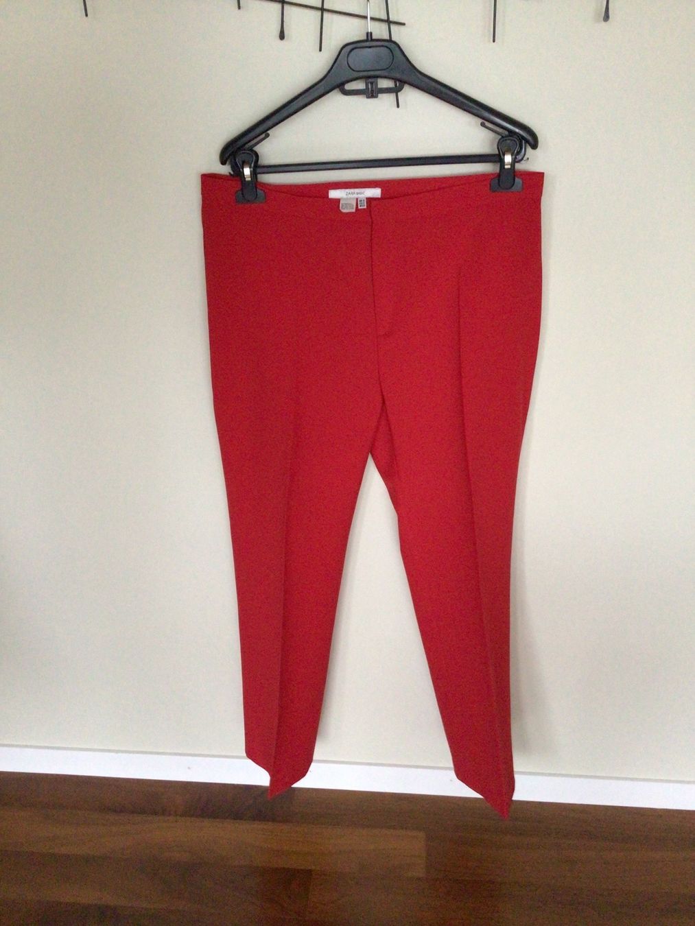 Zara Pantalons: Hosen – D'occasion à Zürich par ArmariodeRuth_Senora 2