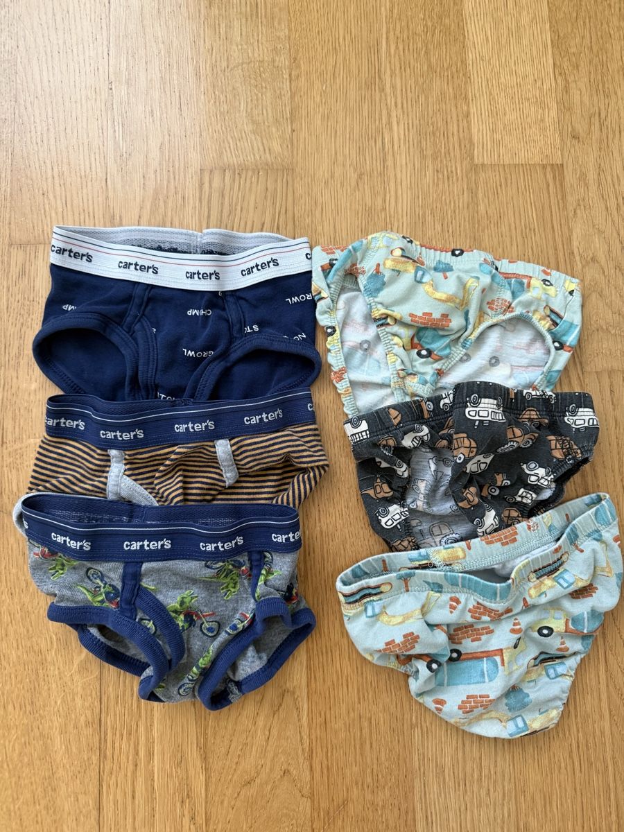 Carter's Lotti & Set di vestiti: Unterhose Set Carters Gr92/98 – Usato da Zürich venduto da audrey_dri