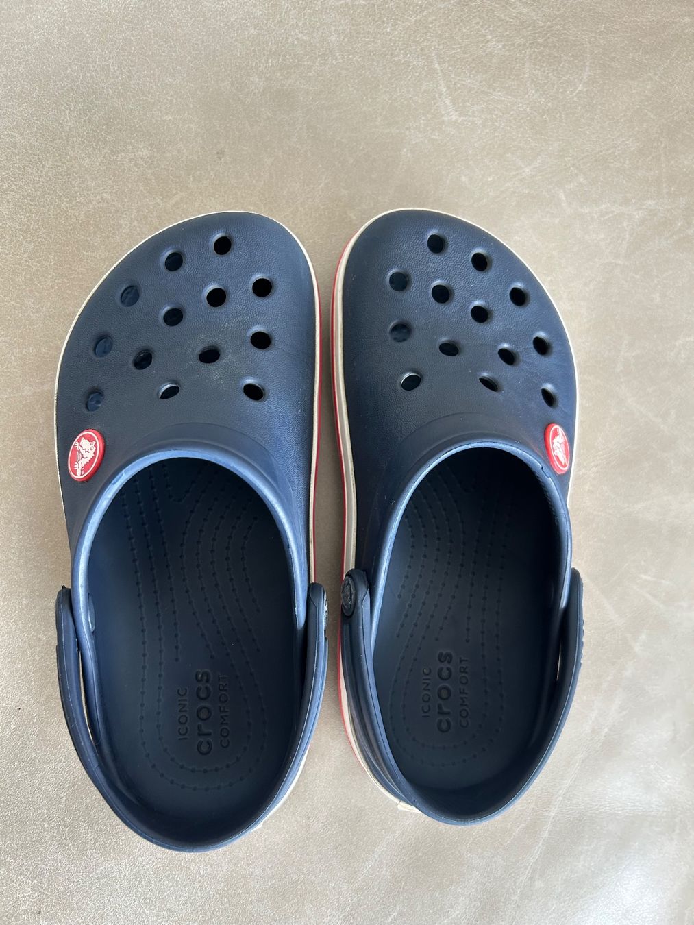 Crocs Scarpe per ragazzi: Crocs Clogs Kinder dunkelblau Gr. 29-30 – Usato da Wädenswil venduto da LS777 4