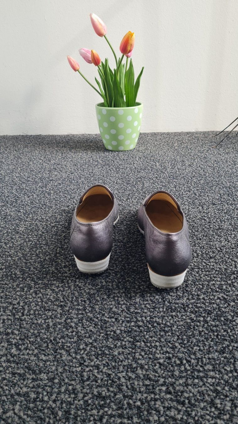 Brunate Damenschuhe: Grau-Silberne Damen Loafers, Grösse 38,5 – Gebraucht aus Zürich von ire_992t 2