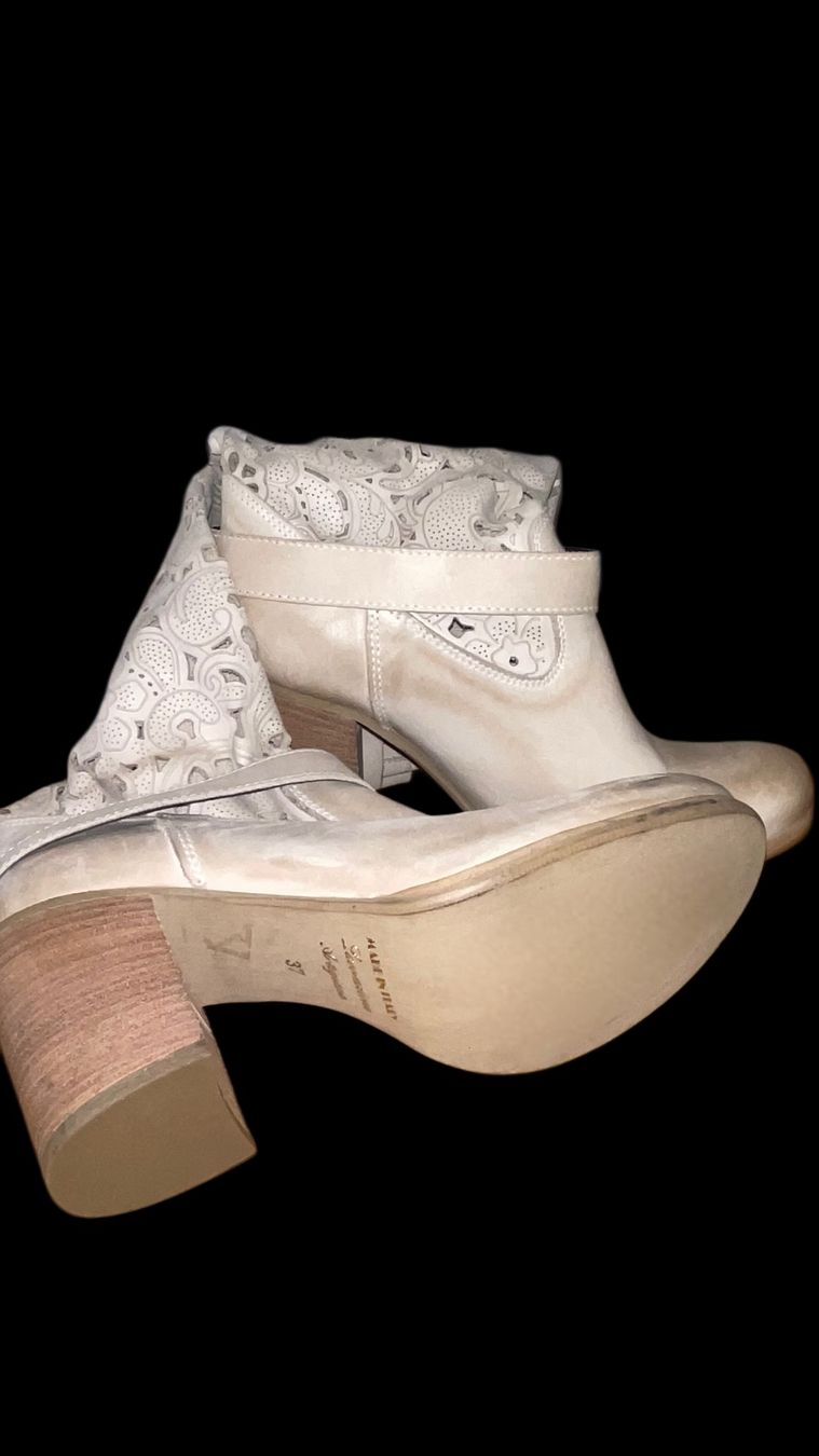 Scarpe da donna: Sommer Lederstiefel wie NEU – Nuovo (secondo la descrizione) da Bützberg venduto da dan_jhn9 1