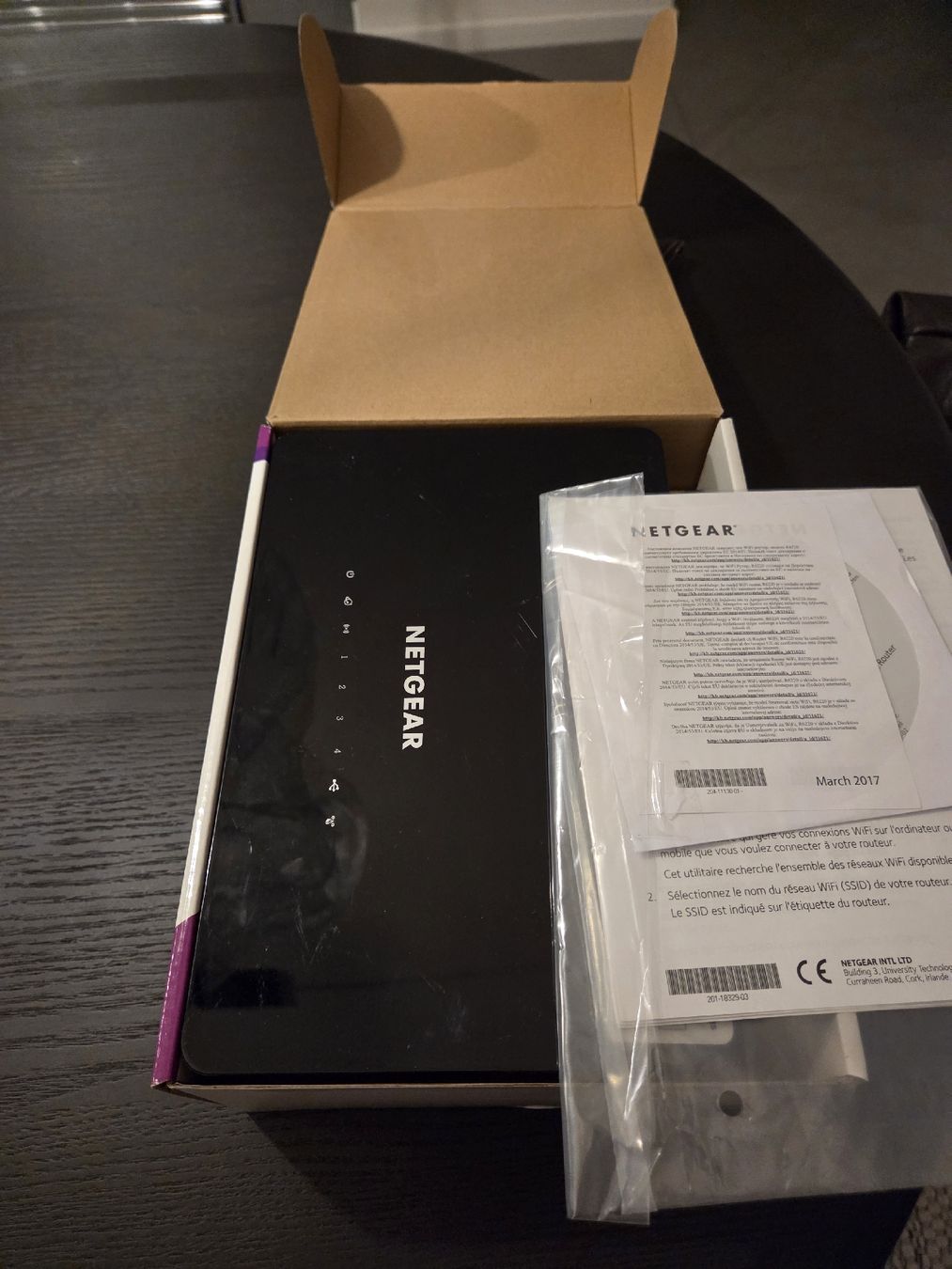 Netgear Modem & Router: Netgear AC1200 wi-fi router – Usato da Granges-Paccot venduto da mar_rs8v 1