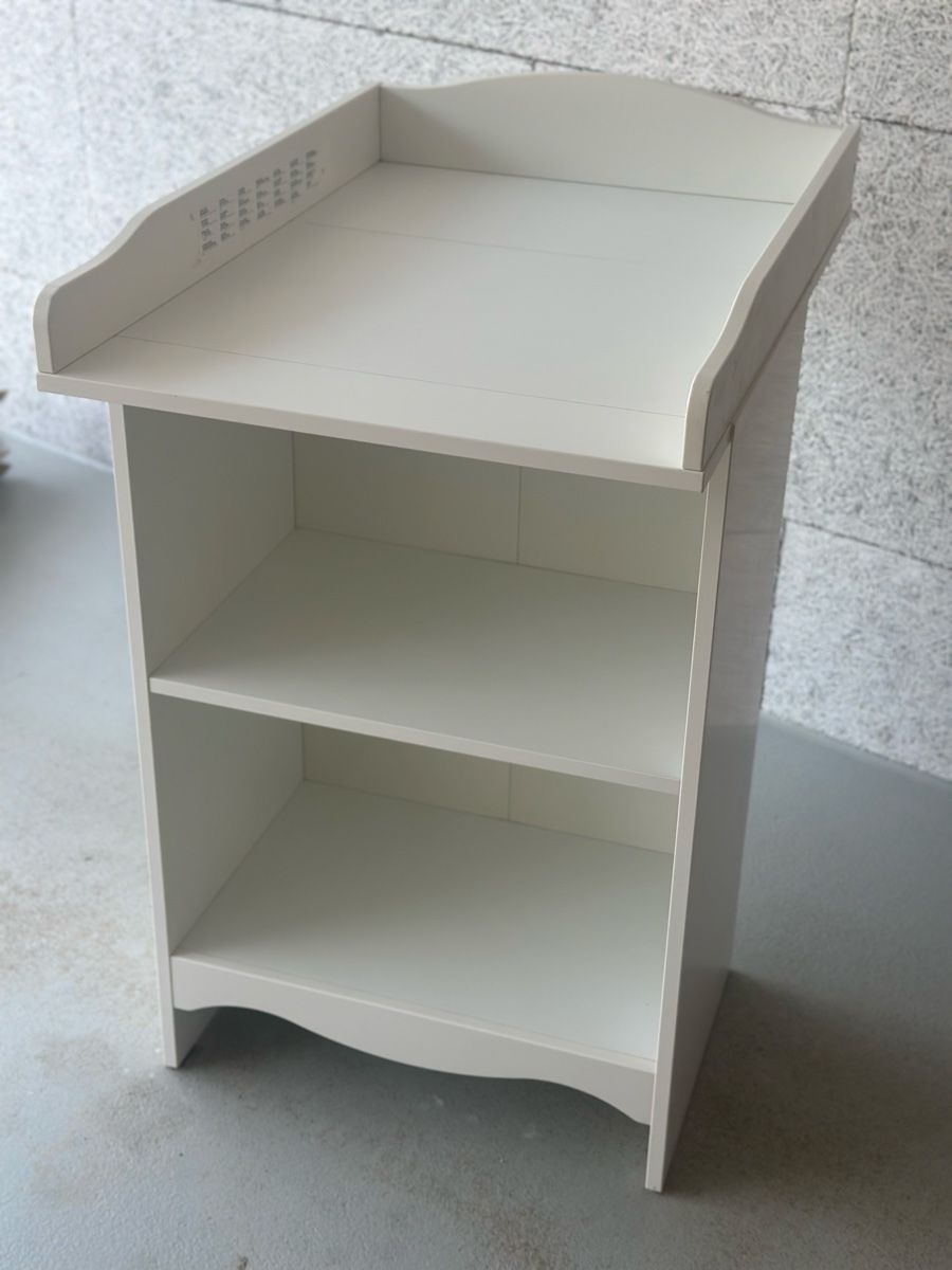 Ikea Fasciatoi & Accessori: SMÅGÖRA Wickeltisch/Bücherregal, weiss – Usato da Rothenburg venduto da wer_g9fd 7
