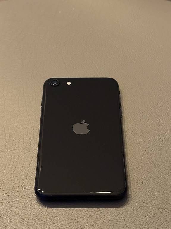 Telefoni cellulari / Smartphones: Apple iPhone SE (3rd Gen) – Usato da Lachen SZ venduto da da.mzzi 3