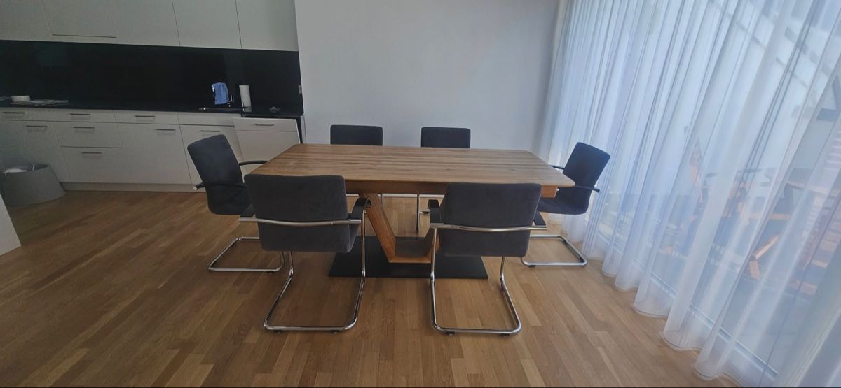 Tavoli: Holz Säulentisch mit Synchronauszug – Usato da Fahrwangen venduto da Nerots 1