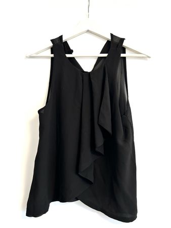 Schwarzes Blusen-Shirt