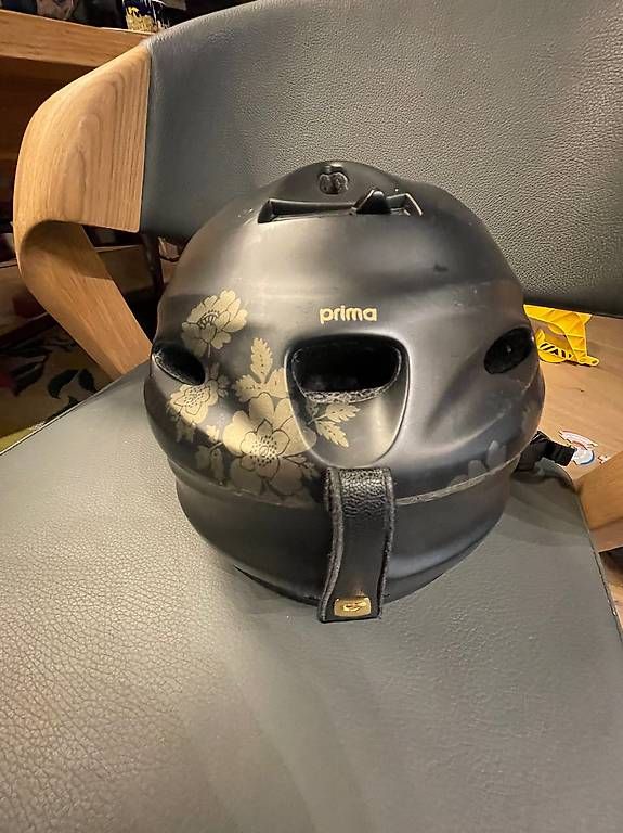 Caschi: Skihelm Damen Giro – Usato da Rieden SG venduto da Yogu 3