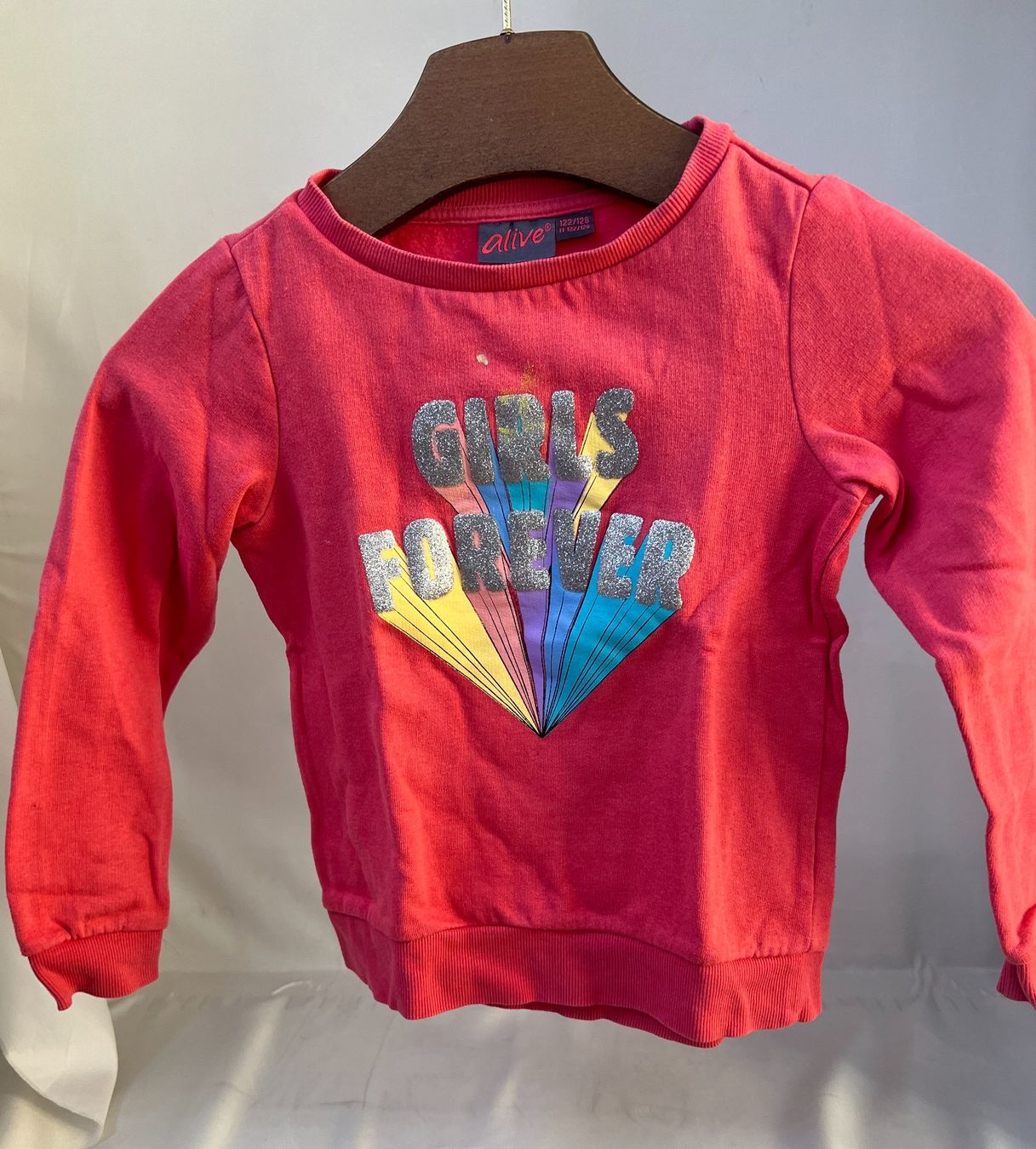 Pulls et sweat-shirts: Mädchen Pullover Gr 122/128 – D'occasion à Zürich par Drahtzug