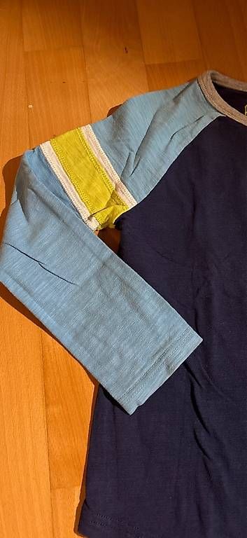 Maglioni & Felpe: Boden Langarmshirt Gr 128 – Usato da Allschwil venduto da CaSu- 1