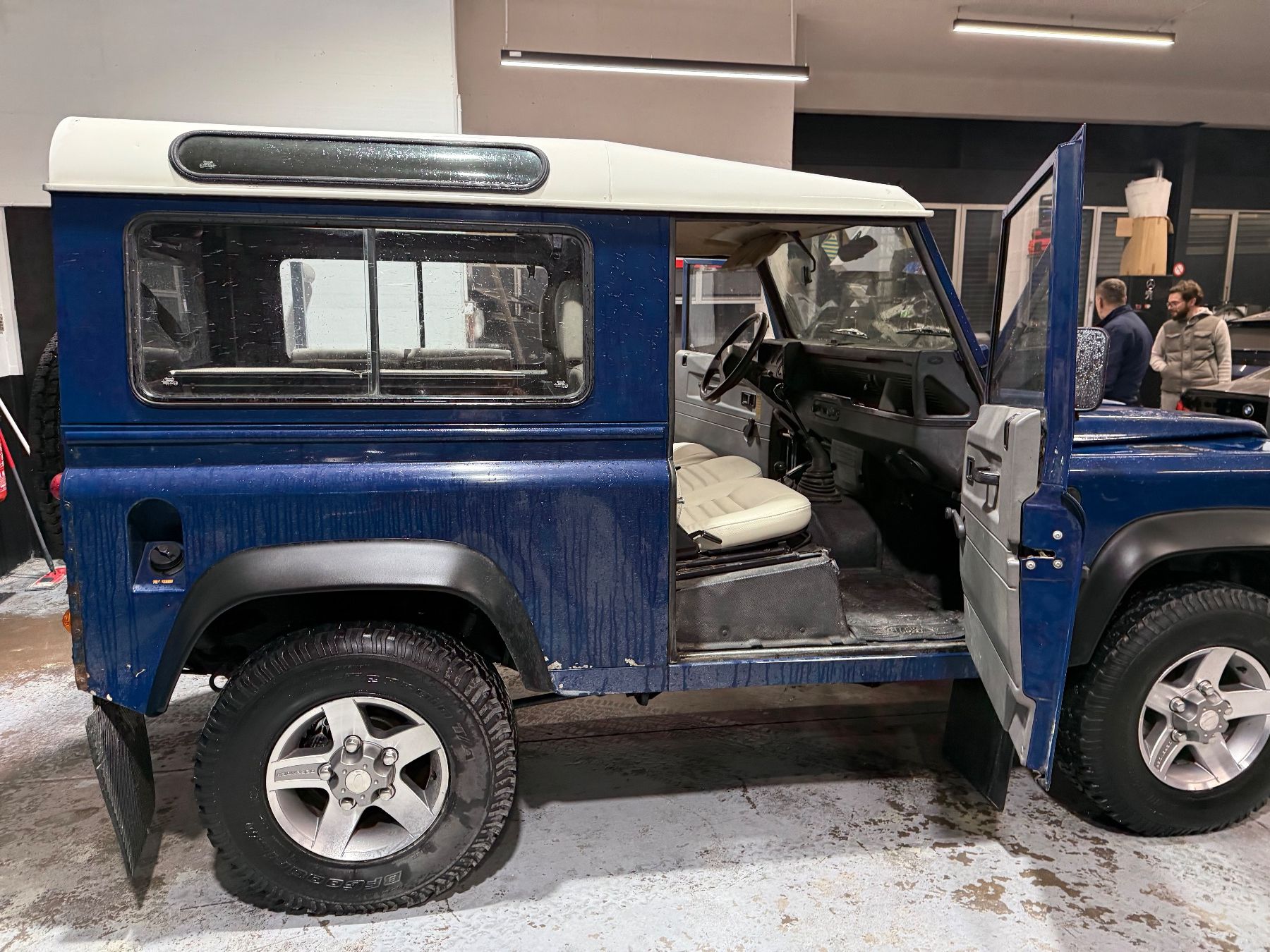 Land Rover Autos: Land Rover Defender 90 TD5 – D'occasion à Genève par Many_men 3