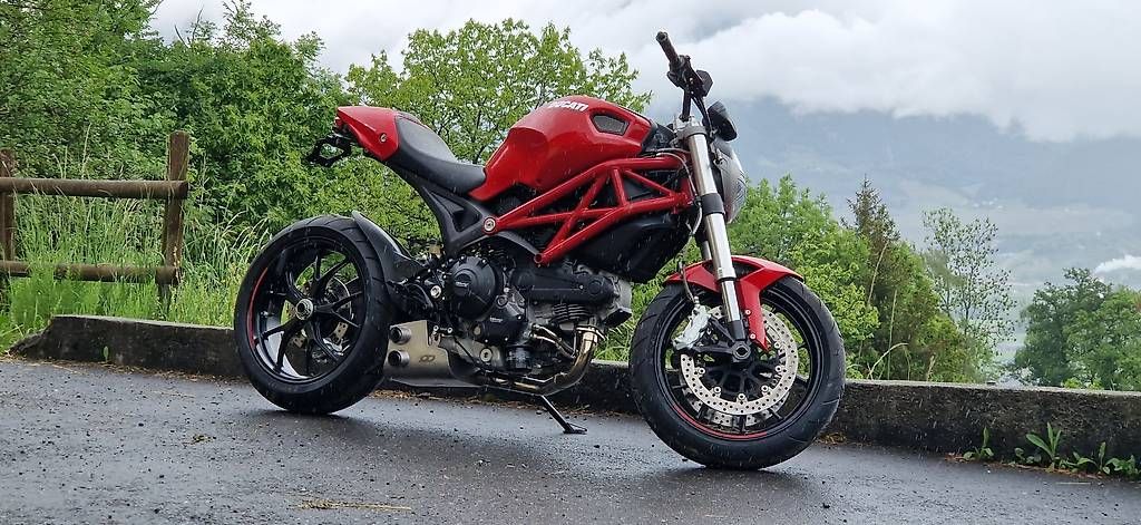 Strasse: Ducati Monster 796 ABS – Gebraucht aus Aven von man_yl9j