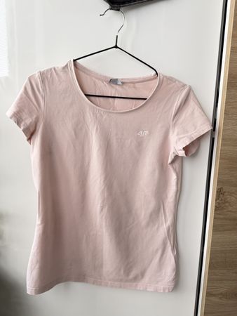 4F Ladies T-Shirt, Size M, Light Pink, Excellent Conditon