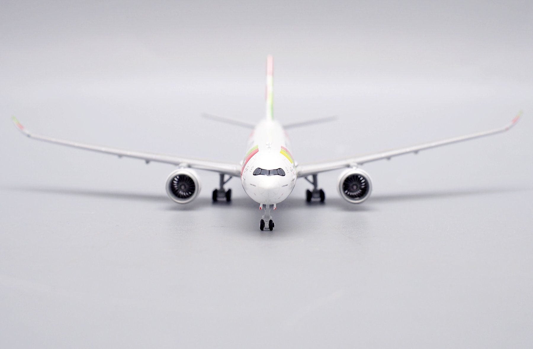 Airbus Kit di modellismo & Modellini statici: A330-900neo TAP – Nuovo e nell'imballaggio originale da Morges venduto da iljamuromez 4