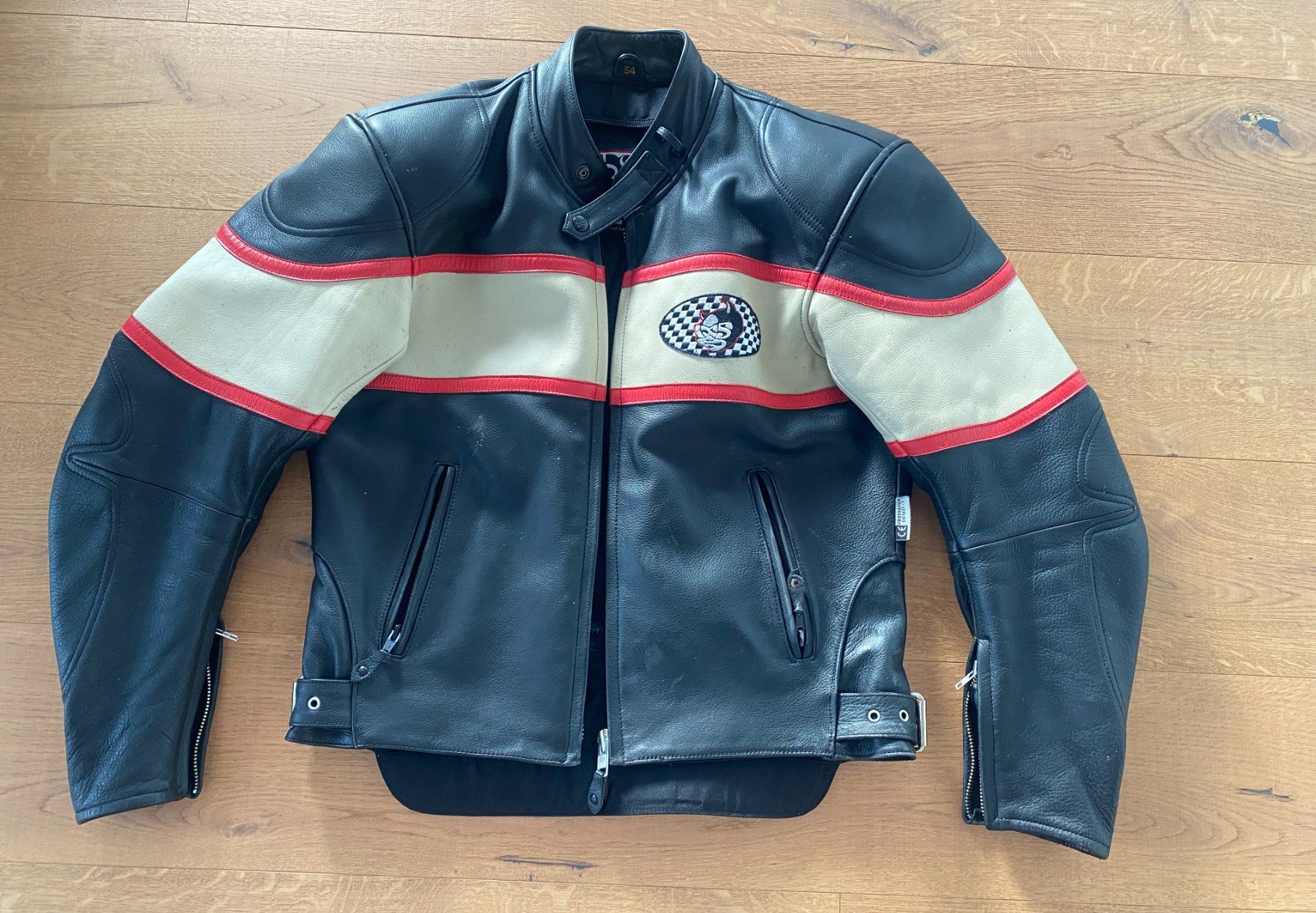 IXS Vestes: Motorradlederjacke IXS - Grösse 54 – D'occasion à Unterterzen par bac_287t