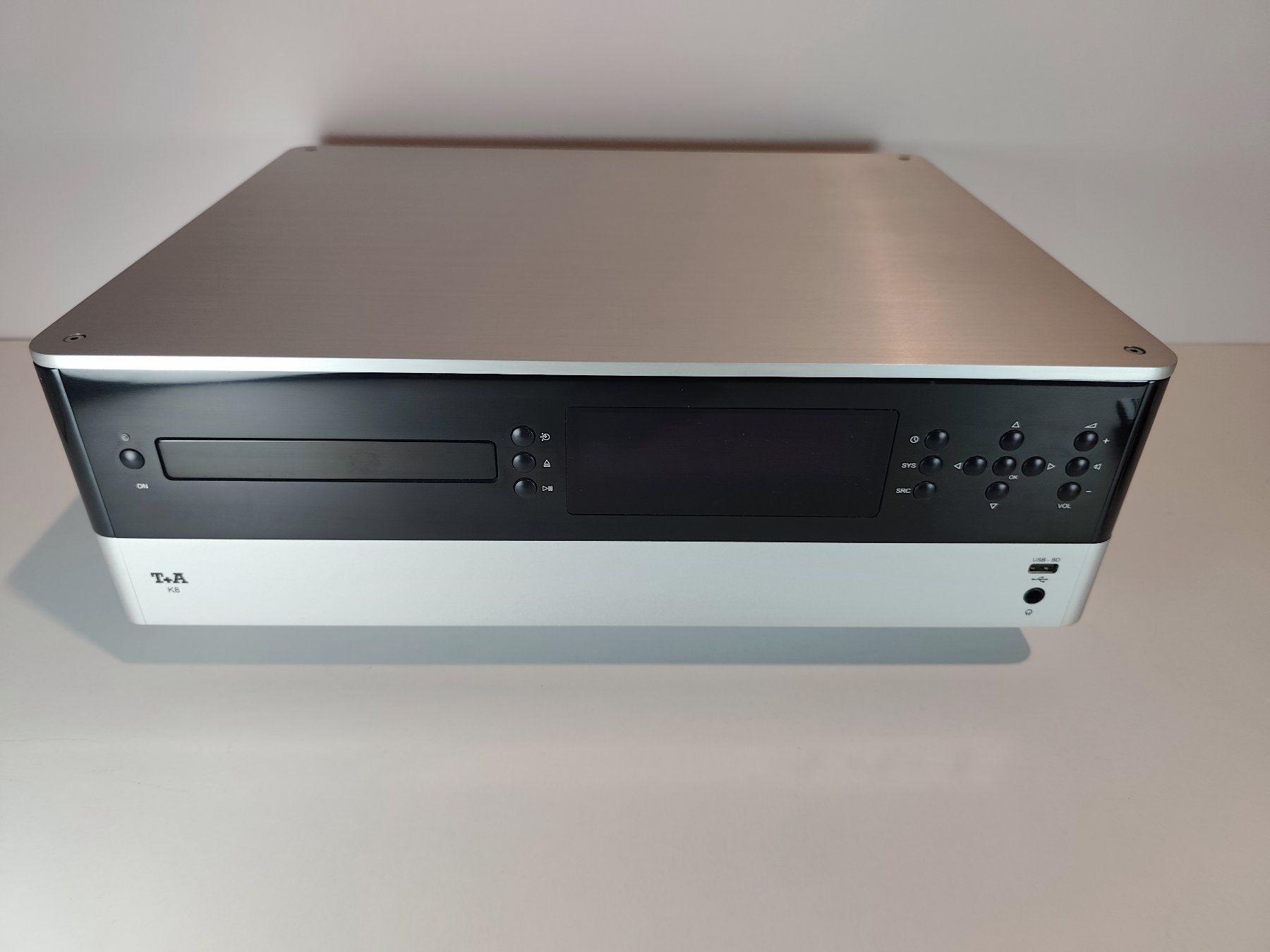T+A Ricevitori: T+A K8 Blu Ray Receiver – Usato da Bern venduto da Buybest24