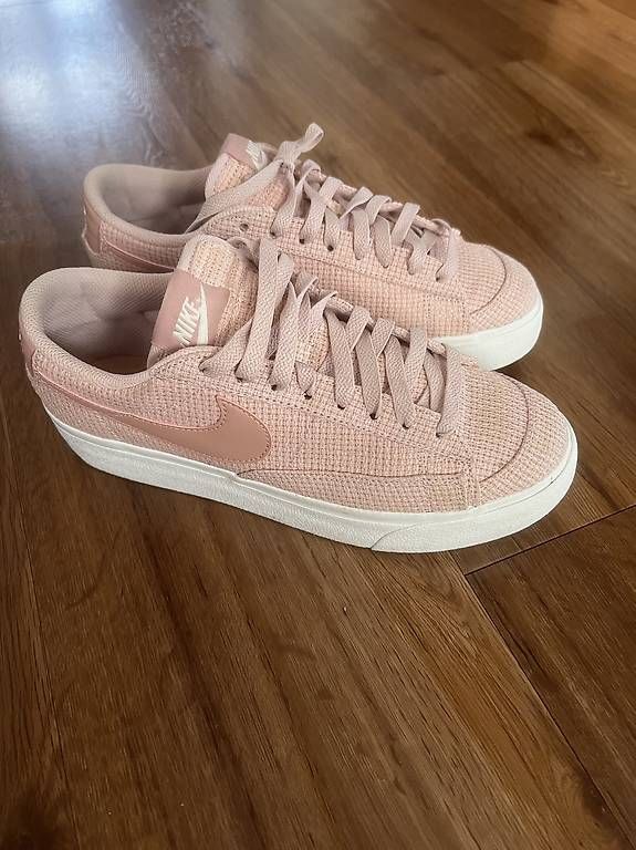 Scarpe da donna: Nike Schuhe – Nuovo (secondo la descrizione) da Bösingen venduto da daimen99