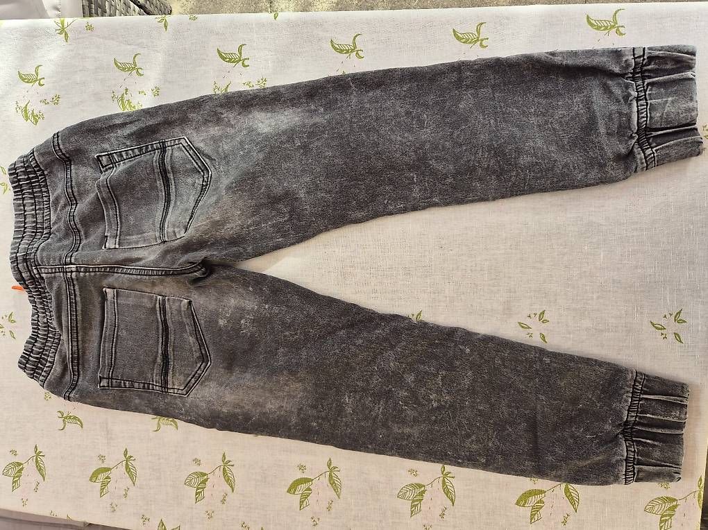 Jeans: Jeans – Gebraucht aus Zürich von RaffaelaT 1