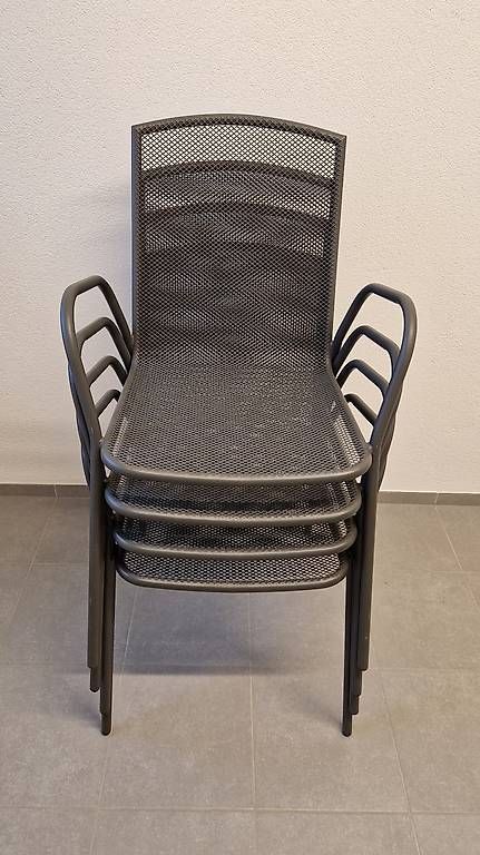 Stühle: Chaises de jardins – Gebraucht aus Gletterens von jon_t6k6 1