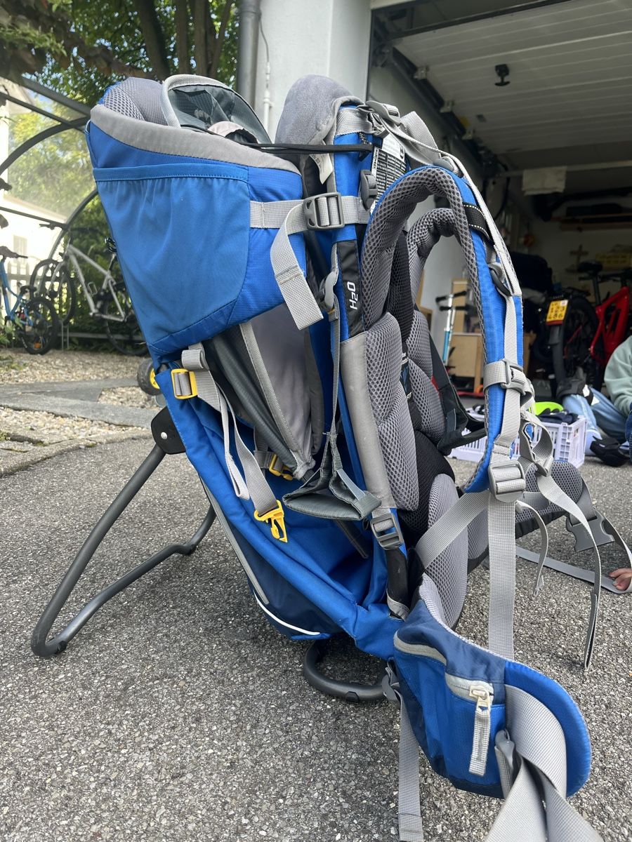 Deuter Bauch- & Rückentragen: Deuter Kindertrage – Gebraucht aus Luzern von ste_wxb7