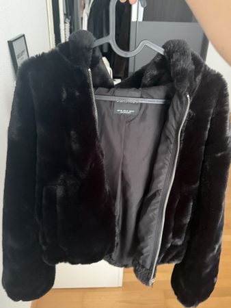 Faux Fur Jacket Black Size XS Bershka