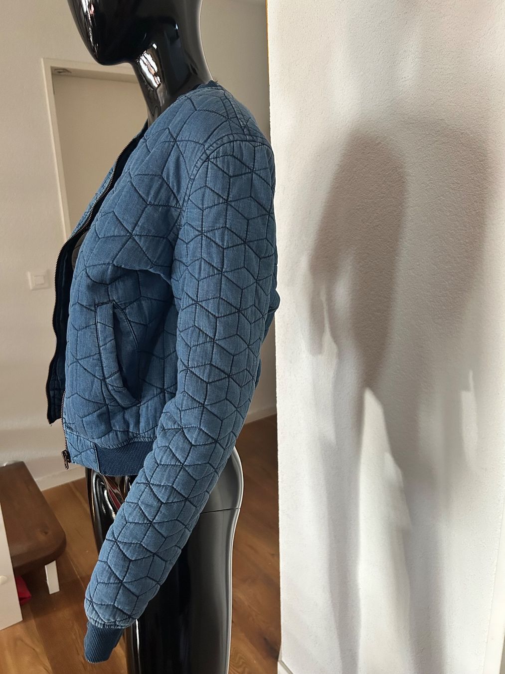 Giacche: Kurze Jacke Damen – Usato da Bad Ragaz venduto da ocl_2fyc 1