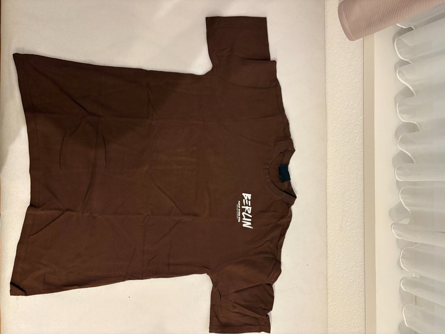 T-shirts: Elevate x Ere Tshirt Braun Grösse L mit Backprint – D'occasion à Gossau SG par CrewMilano