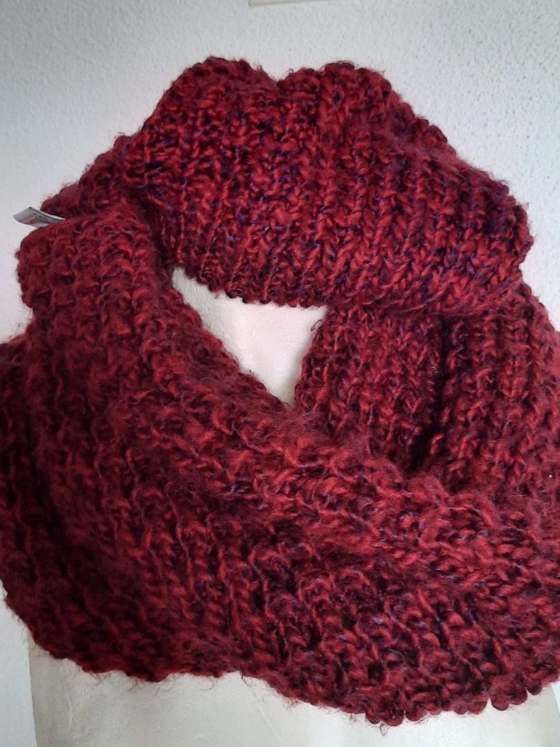 S.Oliver Lotti di vestiti: ***S. OLIVER*** Winterset, Kappe&Schal rot – Usato da Wädenswil venduto da H2H_Secondhandshop