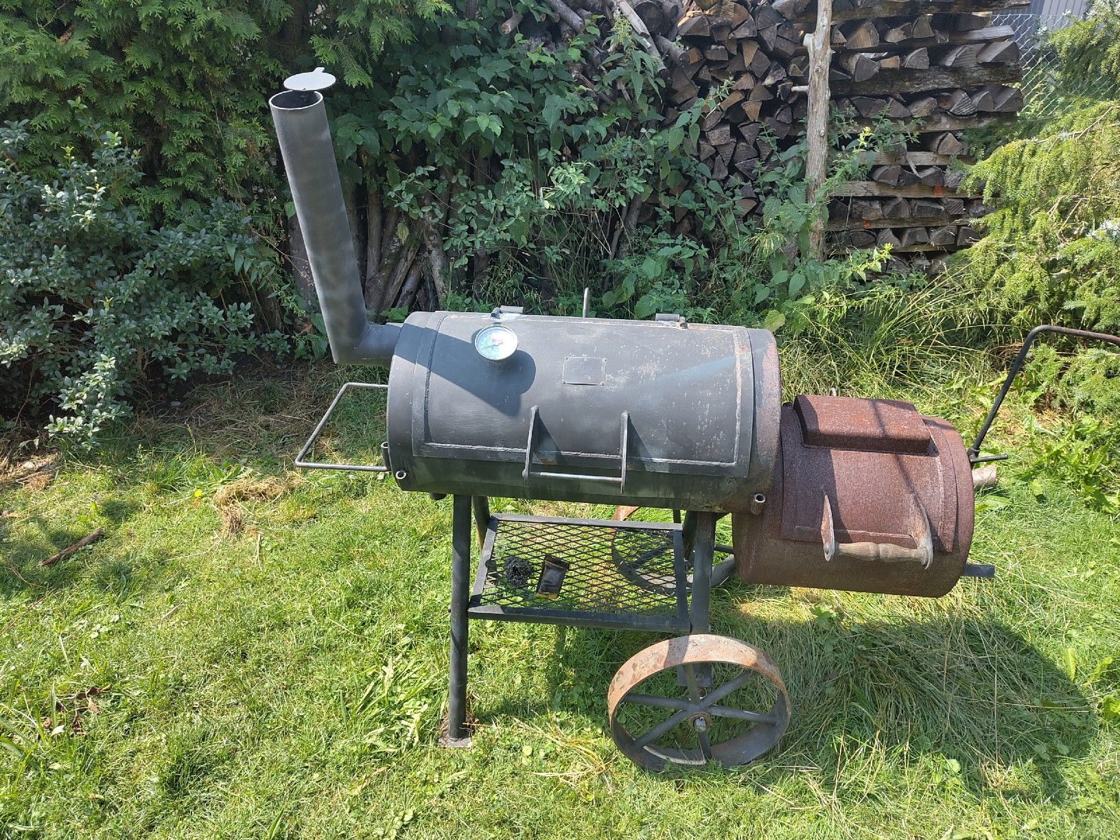 Grills: Smoker BBQ Grill  – Gebraucht aus Thalheim von N0RARS