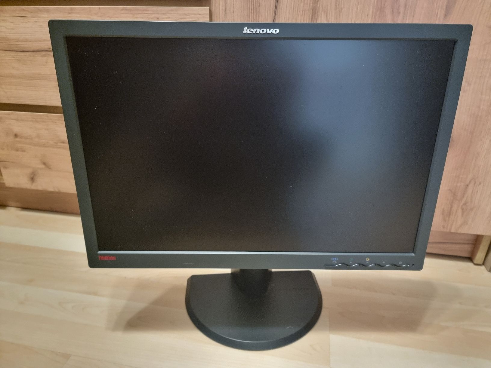 Lenovo Monitor: Monitor Lenovo 22" DVI + VGA – Usato da Balgach venduto da chbennyai