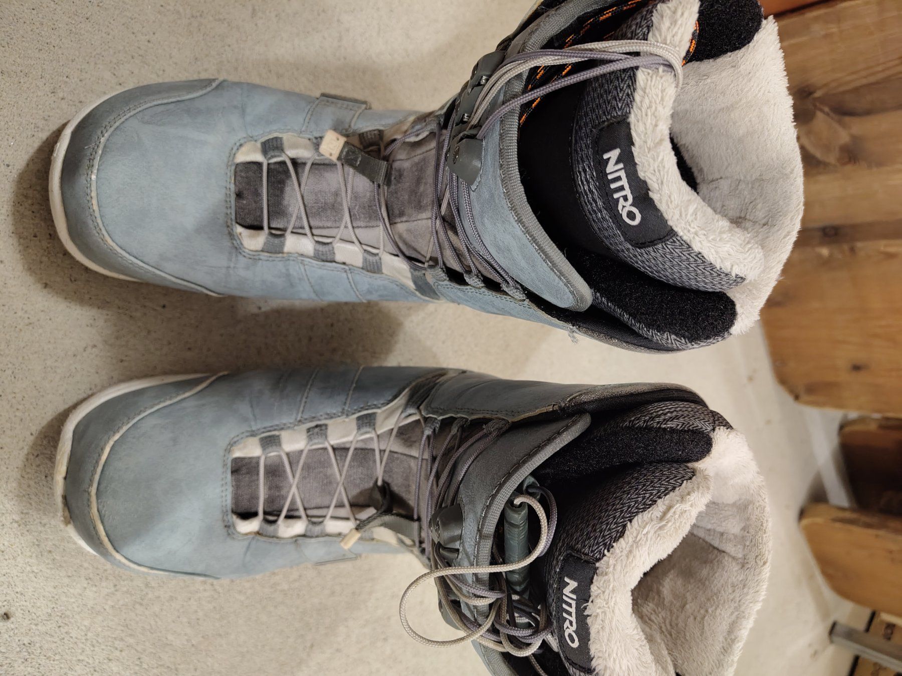 Snowboard Nitro Scarpe da donna: Snowboardschuhe – Usato da Zürich venduto da bachmenno