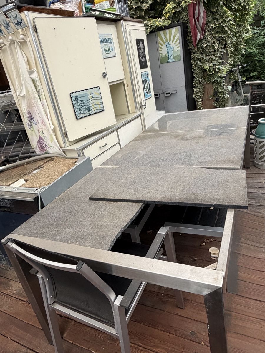 Tavoli: Gartentisch Edelstahl mit Steinplatte  – Usato da Bazenheid venduto da tab_w525 1