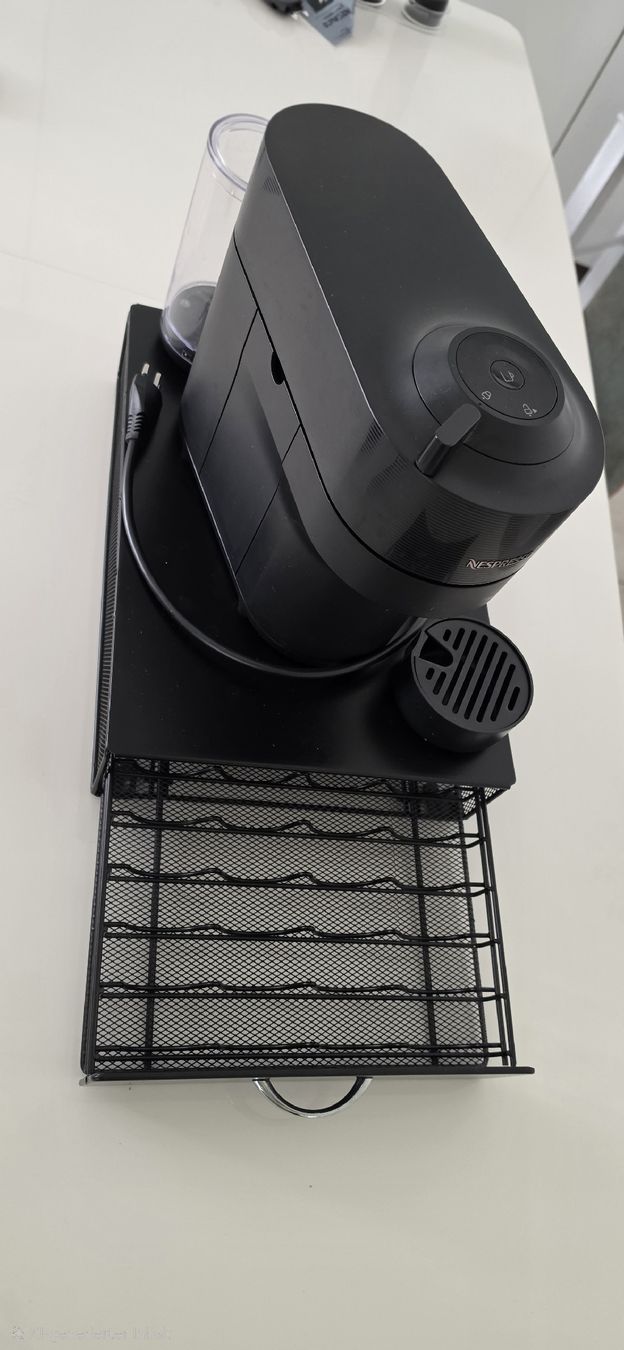Nespresso Macchine per caffè & Macchine per espresso: Nespresso Vertuo  – Usato da Heimberg venduto da gagiii